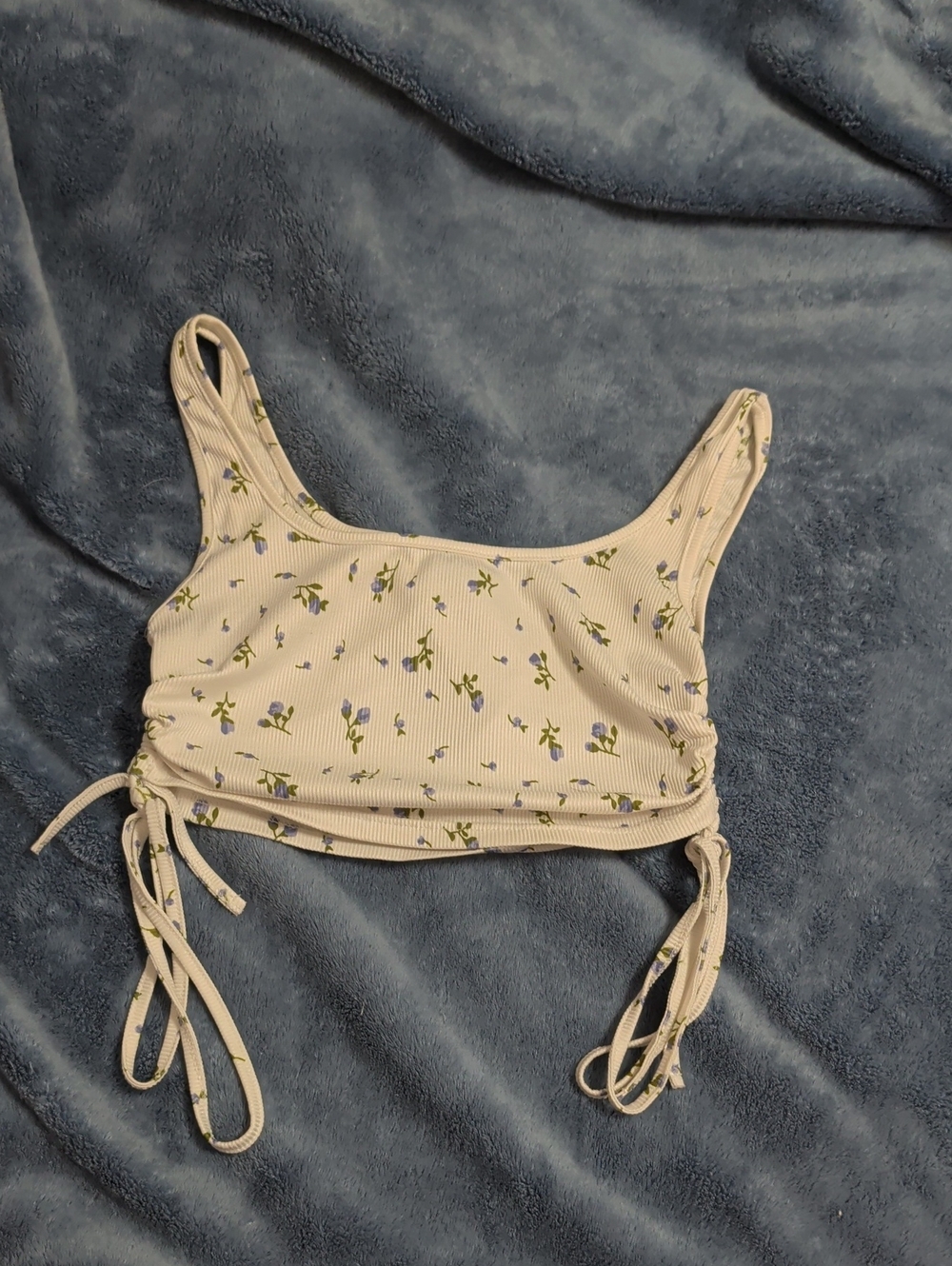 SHEIN Cream Ribbed Floral Bandeau with Blue Accents